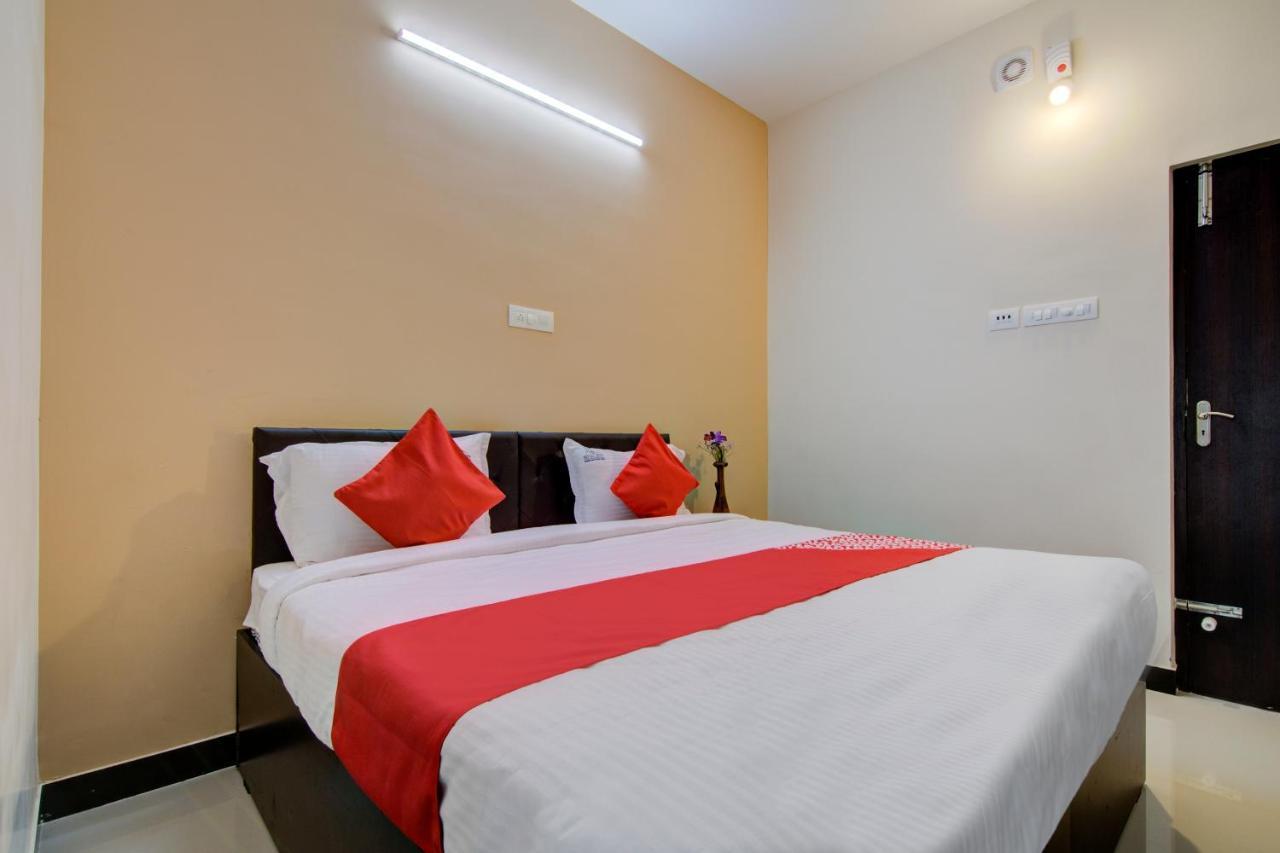 Oyo Flagship 24147 Royal Stay Singanallur Exterior photo